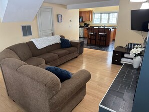 Télévision, cheminée