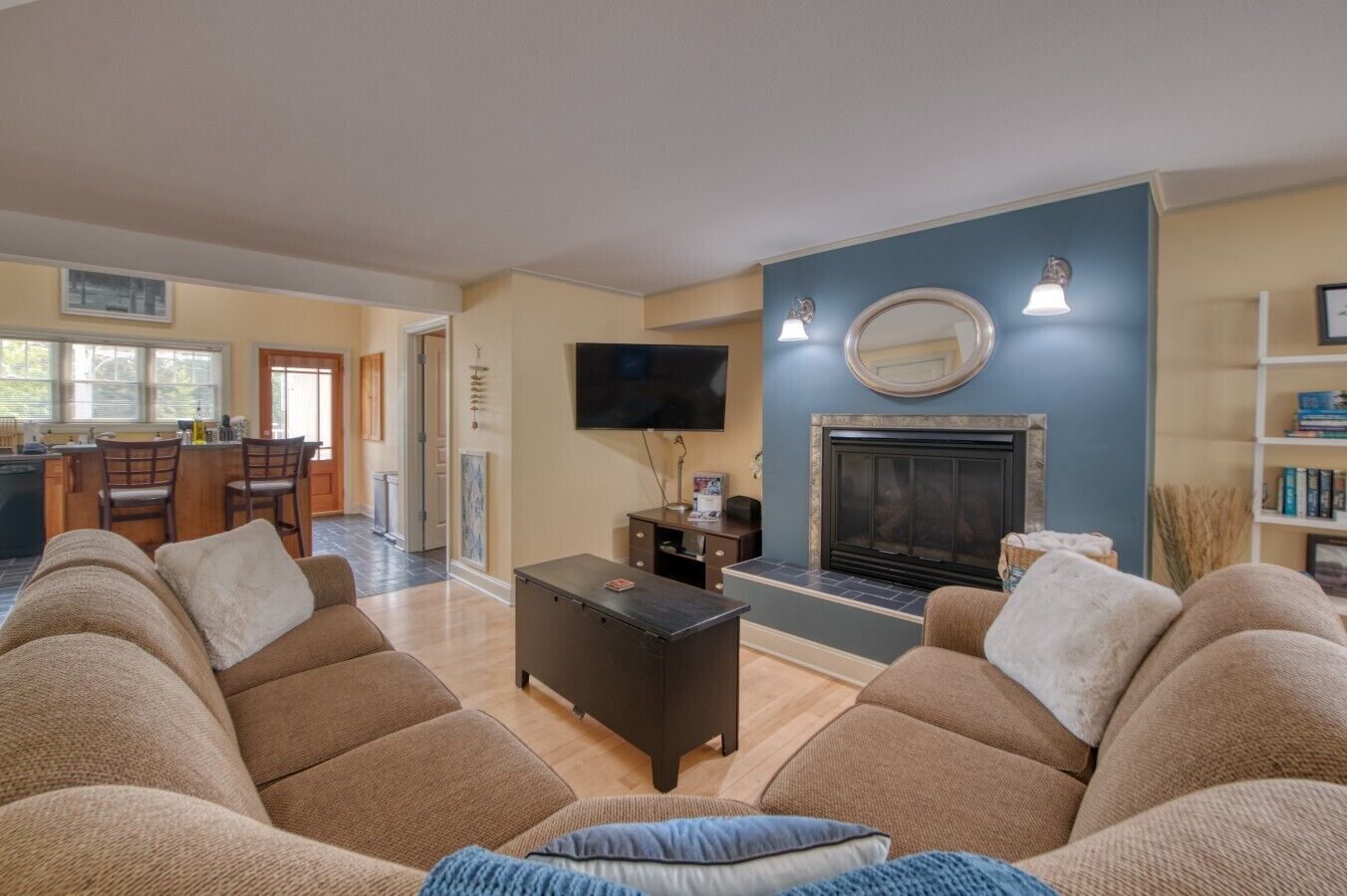 Main @ Hendrickson House - Bayfield, WI