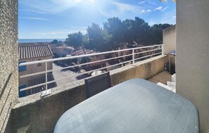 Property grounds - 2 bedroom lovely apartment in Fleury d'Aude (Fleury d'Aude)