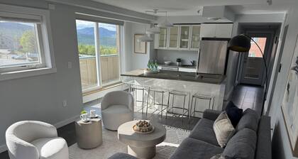 Steps to Lifts! Upscale Village Condo