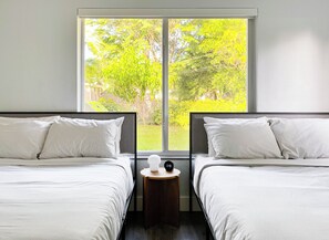 4 bedrooms, WiFi, bed sheets