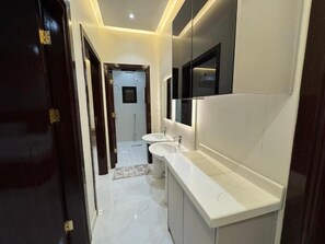 Bathroom - Luxury apartments (Madinah)
