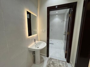 Bathroom - Luxury apartments (Madinah)