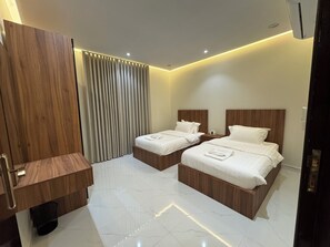 Iron/ironing board, WiFi (free) - Luxury apartments (Madinah)