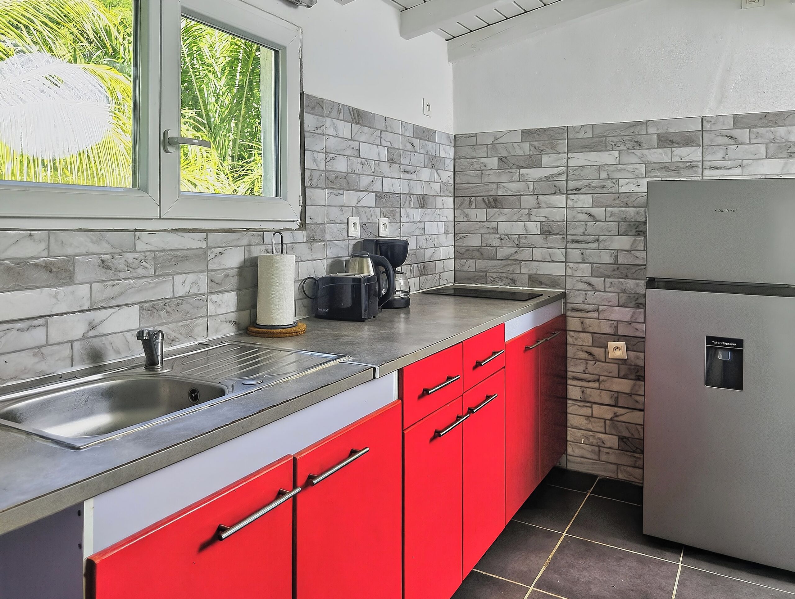 Bungalow, Balcony | Private kitchen | Fridge, microwave, stovetop, cookware/dishes/utensils