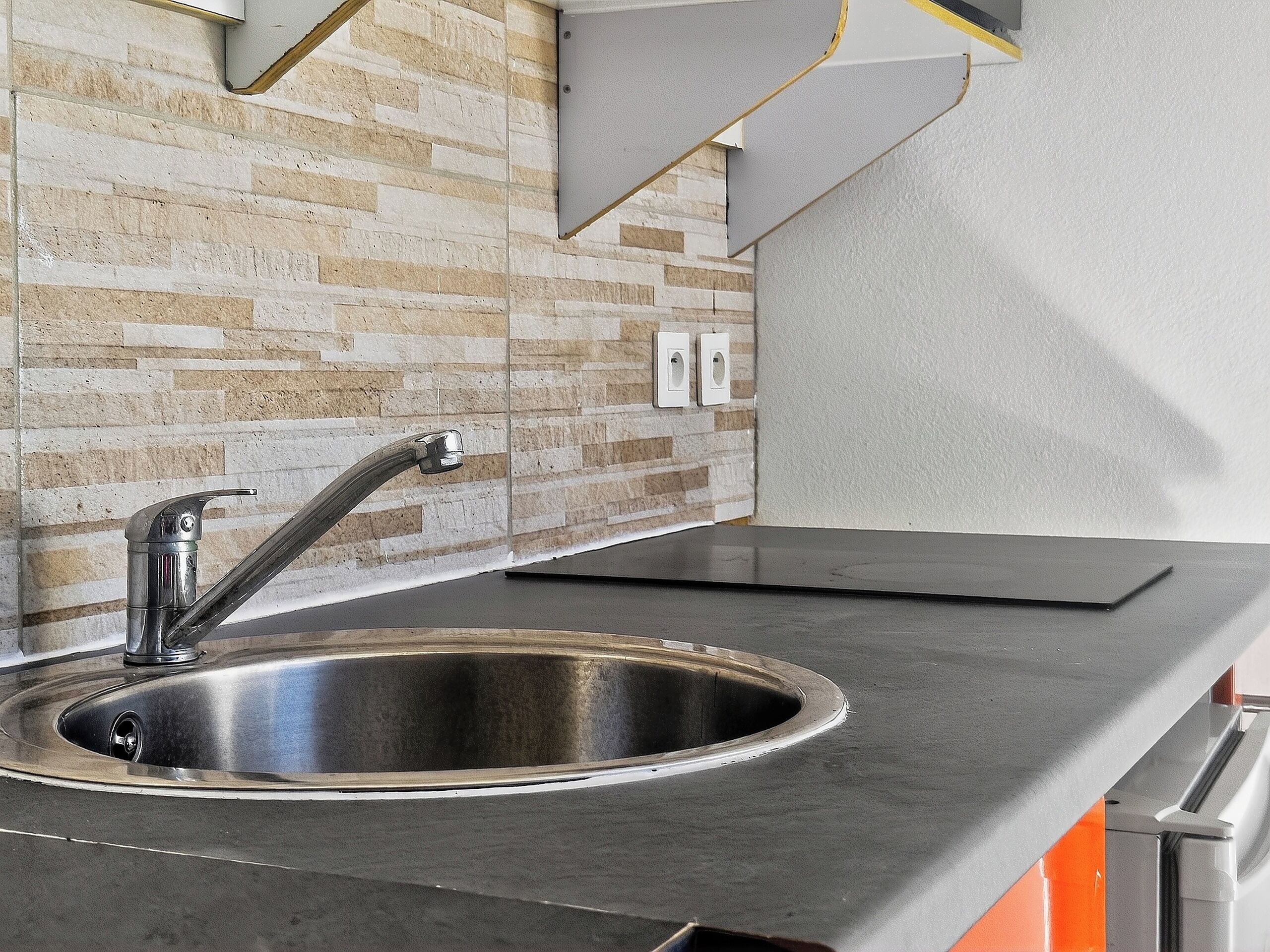 Comfort Bungalow, Balcony | Private kitchen | Fridge, microwave, stovetop, cookware/dishes/utensils