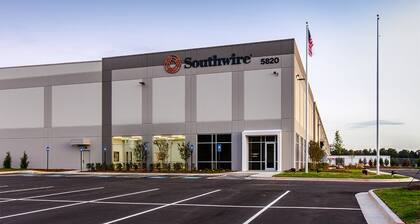 Cozy 1-bedroom modern barn in wonderful Carrollton near UWG and South Wire