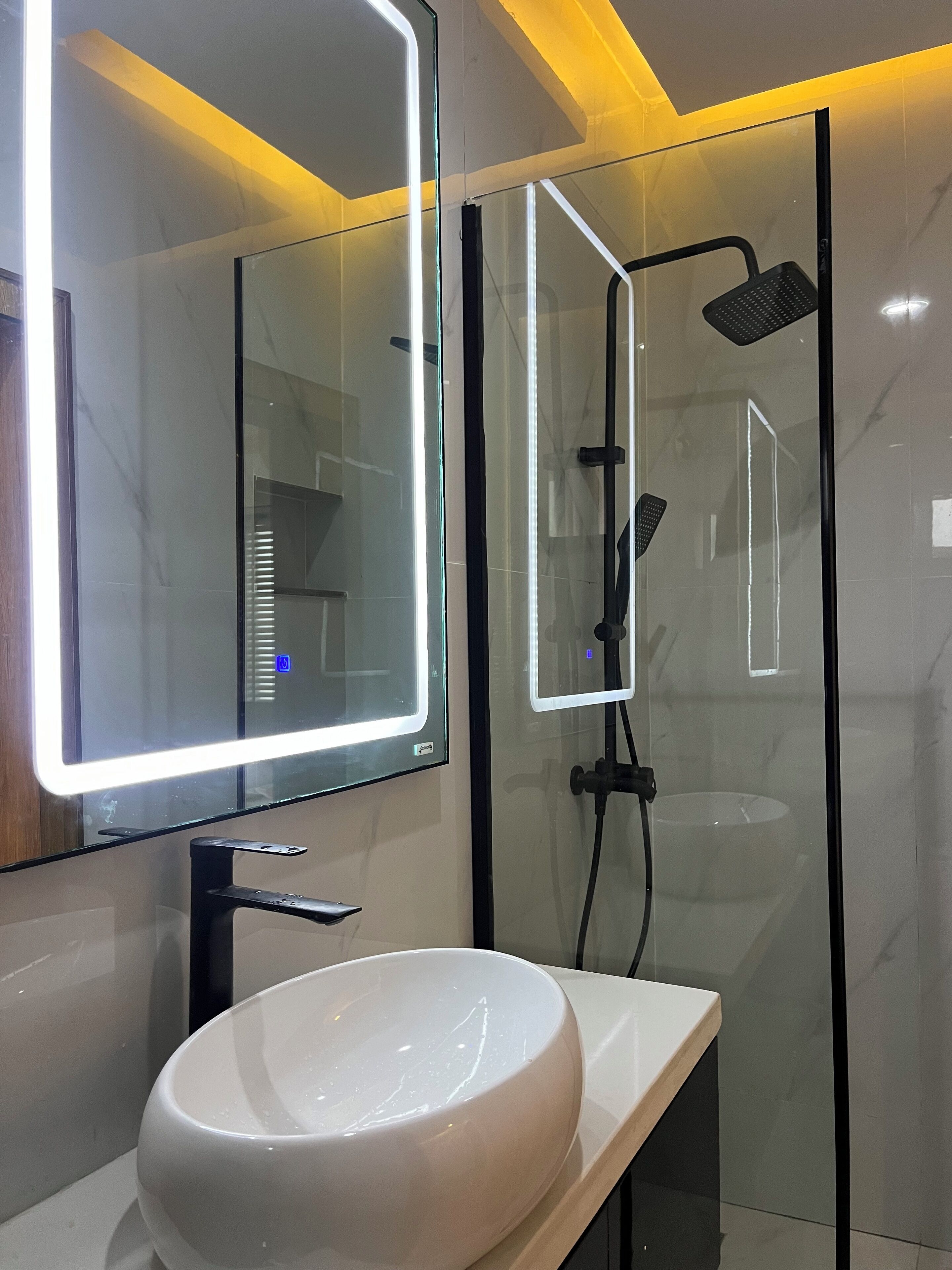 Apartment, Balcony, City View | Bathroom