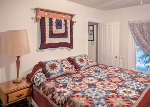 3 makuuhuonetta, silitysrauta/-lauta, vauvan matkasänky, ilmainen Wi-Fi