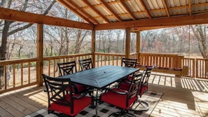 Outdoor dining - Fishing - Private Dock - Lake Trail - Sleeps 12 (Kingston)