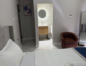 1 bedroom, iron/ironing board, Internet, bed sheets