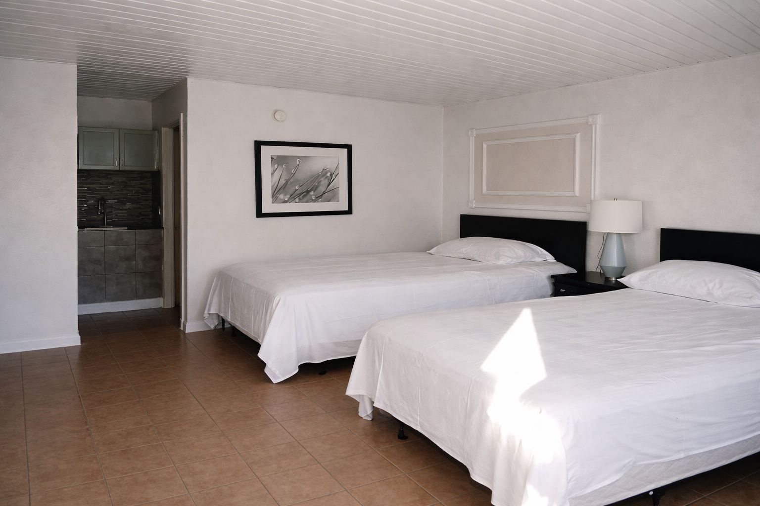 ルーム 禁煙 (2 Full Beds) | WiFi (無料)、ベッドシーツ