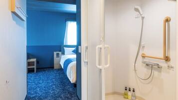 Single Room, Bathtub Grab Bars, Non Smoking | Bathroom | Combined shower/tub, free toiletries, hair dryer, slippers
