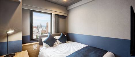 Single Room, Non Smoking | In-room safe, desk