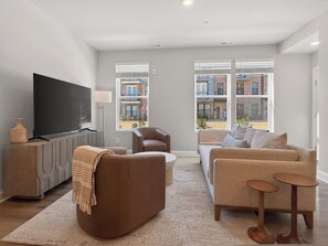 智能電視、電腦螢幕