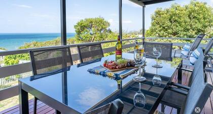 PETER'S COTTAGE - A COASTAL GEM IN HISTORIC 1770