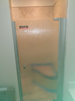 Hair dryer, towels, soap, toilet paper - Peaceful 3-bedroom house in charming West Point perfect for relaxing (West Point)