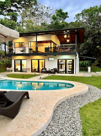 Outdoor pool. Mango House Pavones