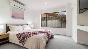 1 sovrum, strykjärn/strykbräda, wi-fi och sängkläder