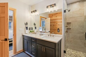 Shower, towels