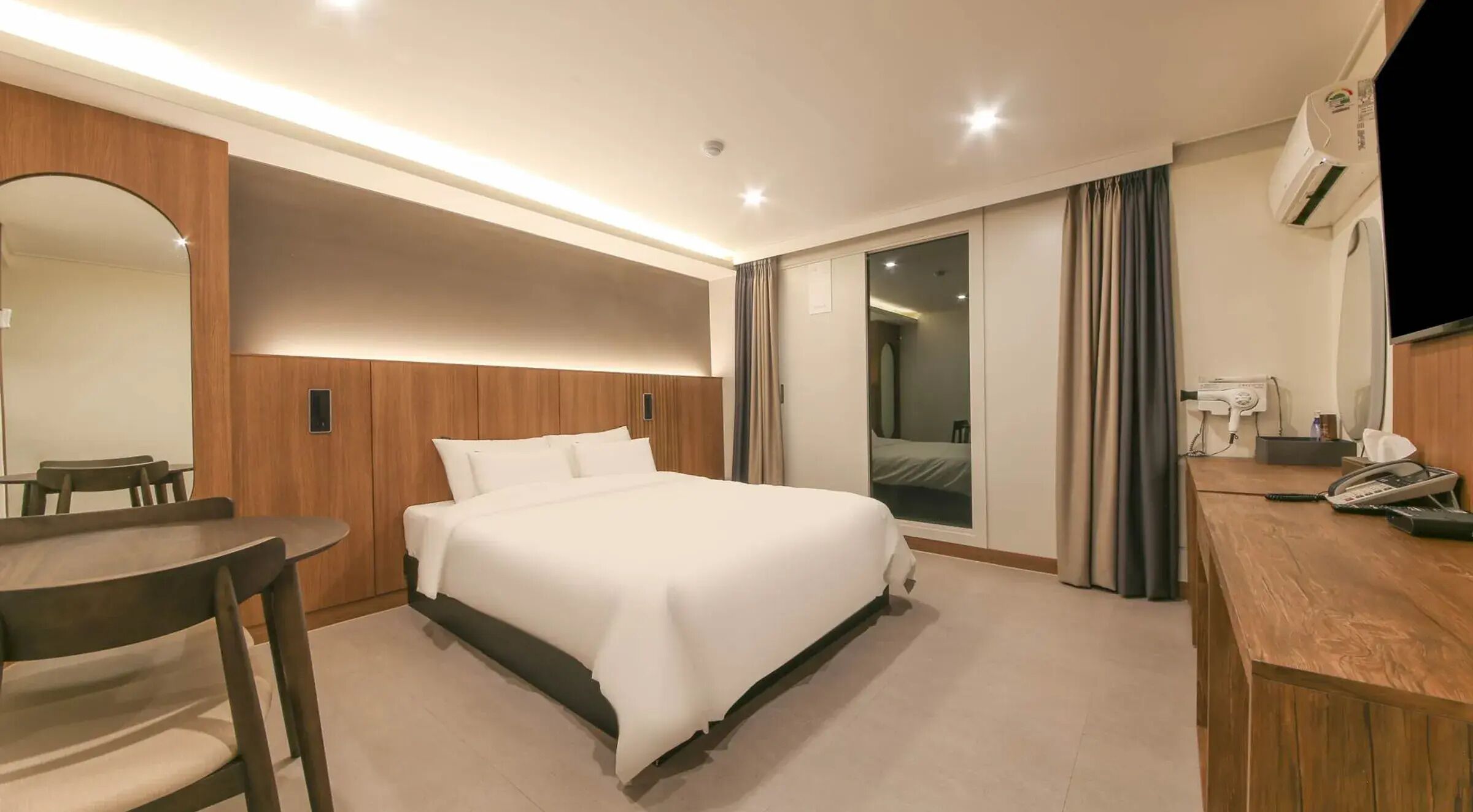 Deluxe Double Room, 1 Bedroom, Non Smoking, City View