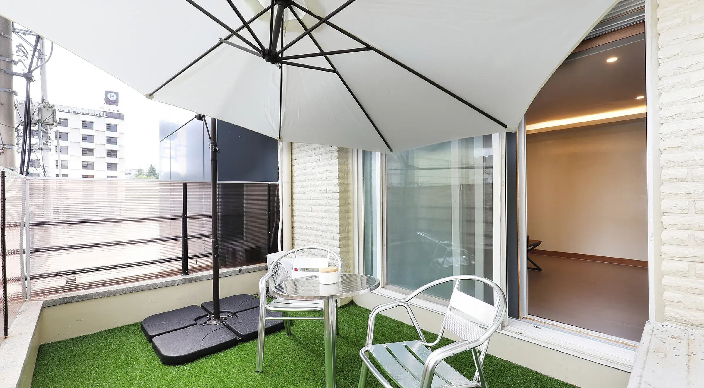 Premium Studio Suite, 1 Bedroom, Non Smoking, City View | Terrace/patio