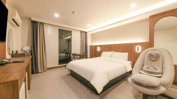 Deluxe Double Room, 1 Bedroom, Non Smoking, City View | Down comforters, blackout drapes, free WiFi, bed sheets