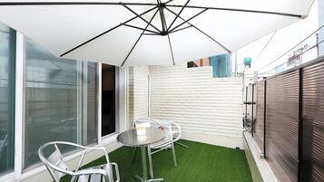 Premium Studio Suite, 1 Bedroom, Non Smoking, City View | Terrace/patio