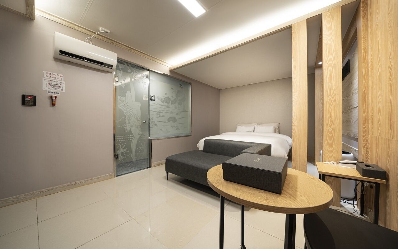 Habitación Premium con 2 camas individuales | Wifi gratis 