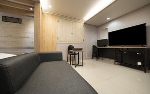 Premium Twin Room | Interior - Suwon Haenggung-dong Sunstar (Suwon)