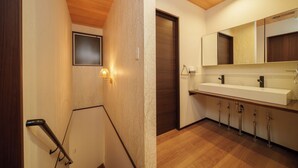 Sınıflandırılmamış resim, 25 üzerinden 5, düğme