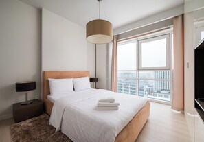 1 bedroom, iron/ironing board, WiFi, bed sheets - Platinum Tower Skyline Apartment (Warszawa)
