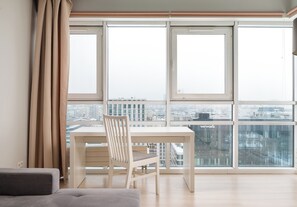 Living area - Platinum Tower Skyline Apartment (Warszawa)