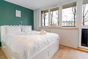 2 chambres, fer et planche à repasser, Wi-Fi, draps fournis