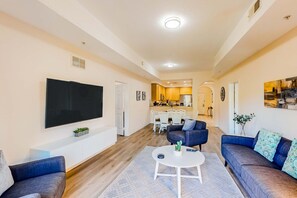 DVD player, table football, offices - 4th Floor Condo w/ sauna, gym, shared pools, balcony, hot tub, near theme parks (Kissimmee)