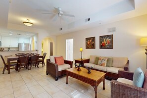 Table football, offices - 1st floor condo w/ sauna, shared pools, limited-mobility access, patio, gym (Kissimmee)