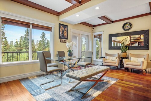 Spacious 7BR, 3-Story Home | Hot Tub, Sauna, Pool Table, Backyard & Trails