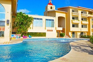 Room, 1 Bedroom | Pool | Outdoor pool - Room-junior Suite by All Ritmo Cancun Re (Cancun)
