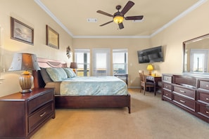 3 habitaciones, escritorio, tabla de planchar con plancha y wifi gratis 