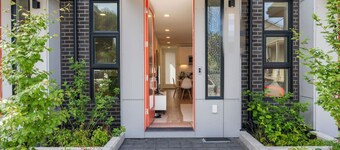 New Townhome|Rooftop Views|Direct Bus SEA|Walkable