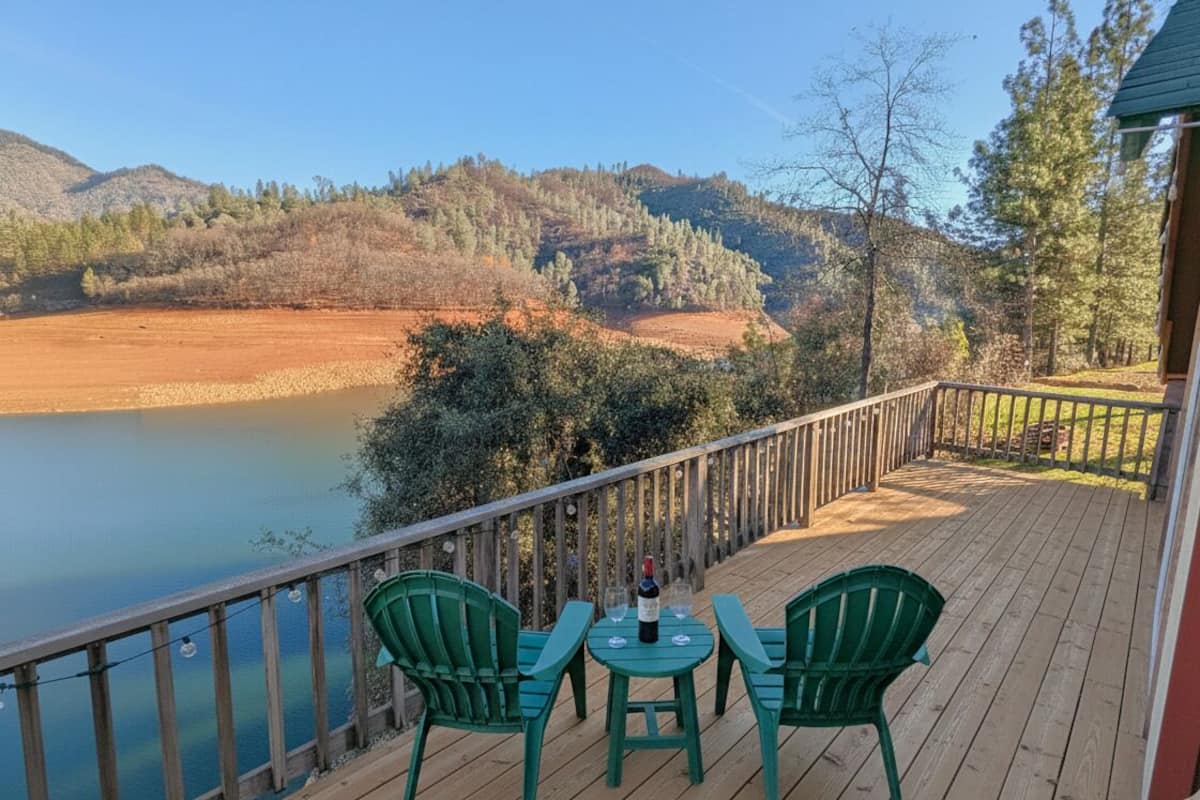 Casa de campo, 2 habitaciones, aire acondicionado, vista al lago | Áreas de la propiedad