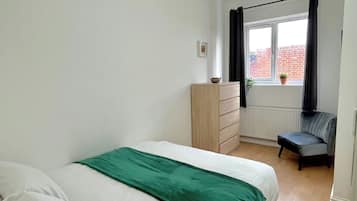 2 soverom, strykejern/-brett, wi-fi og sengetøy