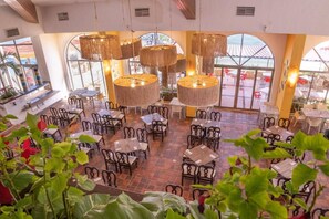 Zimmer, 1 Schlafzimmer, Terrasse, Meerblick | Speisen