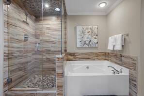 Shower, hair dryer, towels, soap - Amazing Gulf Views! Legacy Towers 10th Floor! (Gulfport)