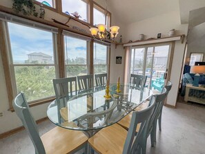 Dining - Daisy Duck - 5 BR Semi-Oceanfront Home in Schooner Ridge, Duck (Duck)