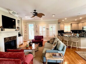 Smart TV, fireplace, offices, printers - Sun & Shade by Sandpiper | Near Beach (Seabrook Island)