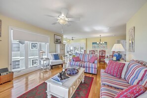Smart TV - Sunset Paradise by Sandpiper | Near Beach (Seabrook Island)