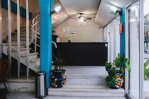 Lobby - Modern Downtown Retreat | Comfortable and Convenient Stay in Cancun (Cancún)