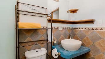 Dusche, Handtücher, Seife, Toilettenpapier