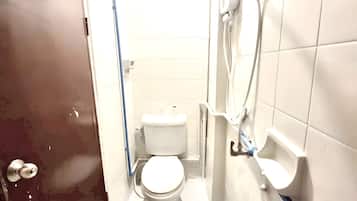 Queen Room Separate Bathroom | Bathroom